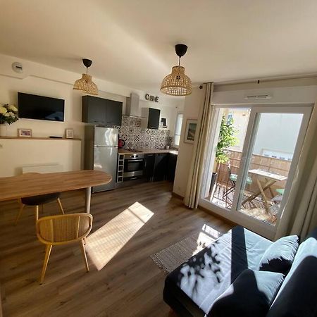A 50 M De La Plage, Appartement De 35 M2 : Les Pieds Sales Brehal Экстерьер фото
