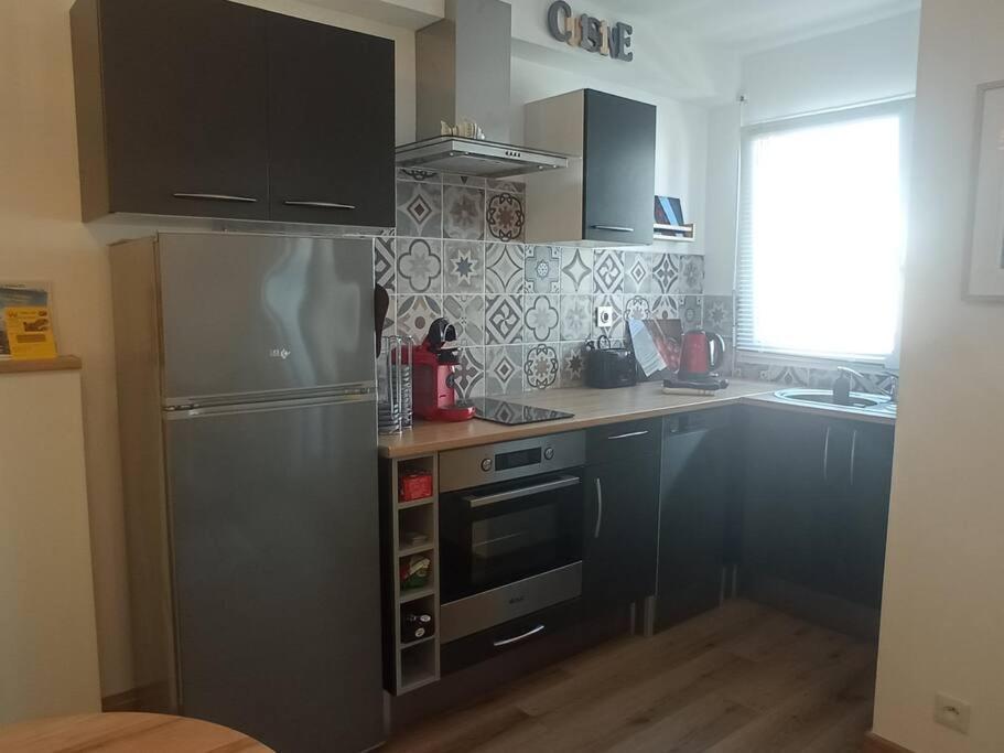 A 50 M De La Plage, Appartement De 35 M2 : Les Pieds Sales Brehal Экстерьер фото