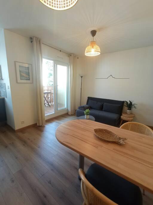 A 50 M De La Plage, Appartement De 35 M2 : Les Pieds Sales Brehal Экстерьер фото